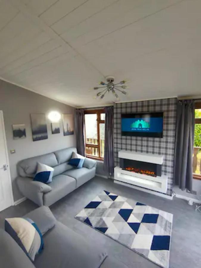 4 Bed Luxury Lodge With Hot Tub Near Lake District Warton Exterior foto